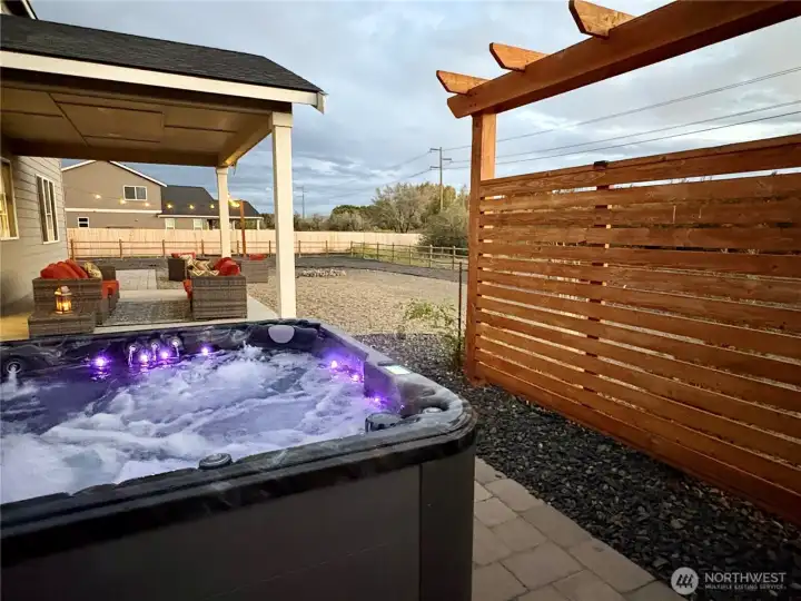 Deluxe hot tub included with sale