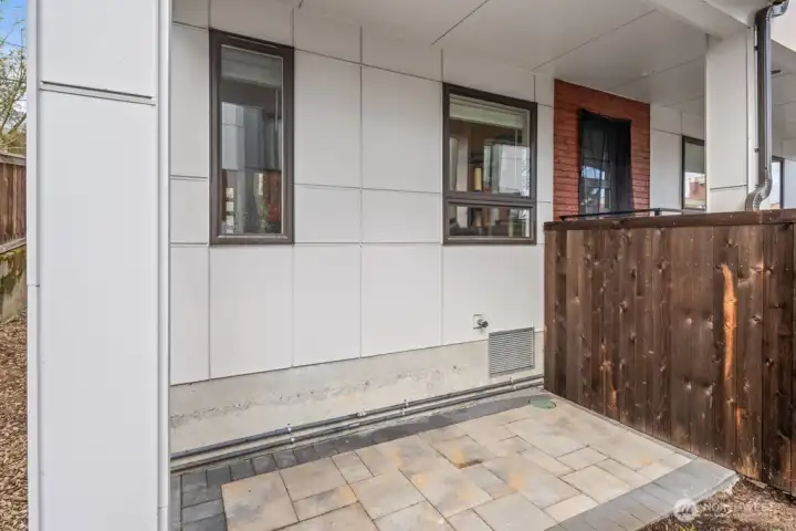 Cute patio in back of the townhouse