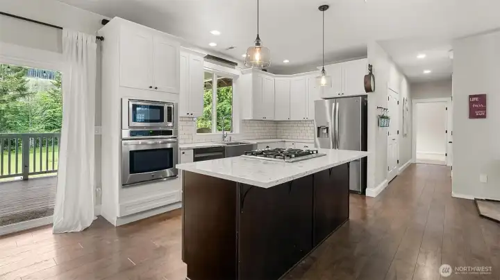 Kitchen - Main Floor