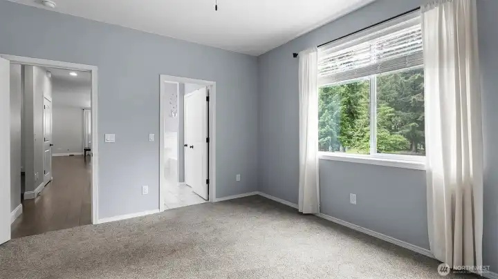 Primary Bedroom - Main Floor