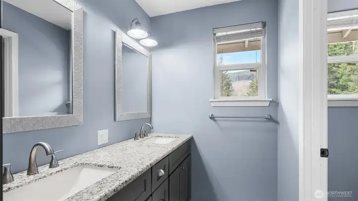 Bathroom - Upper Level