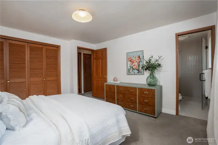 Brand new ensuite 3/4 Bath