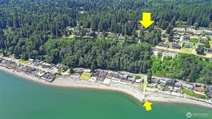 Proximity to the Beach (Beach Rights)!