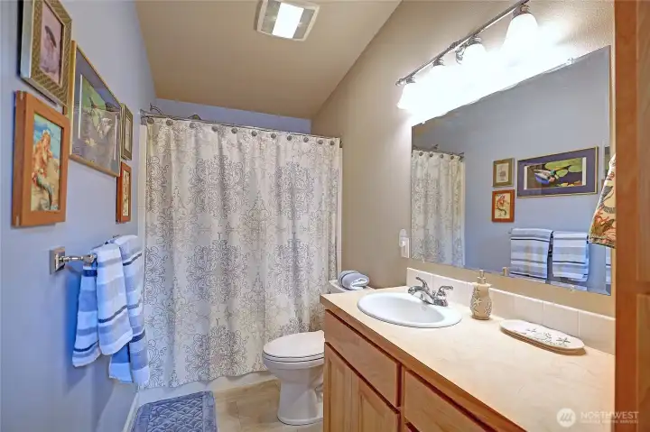 2nd, Full bath~
