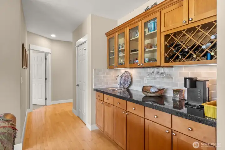 Wet bar