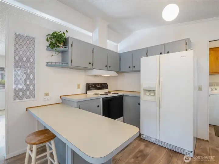 All appliances stay. All appliances stay.