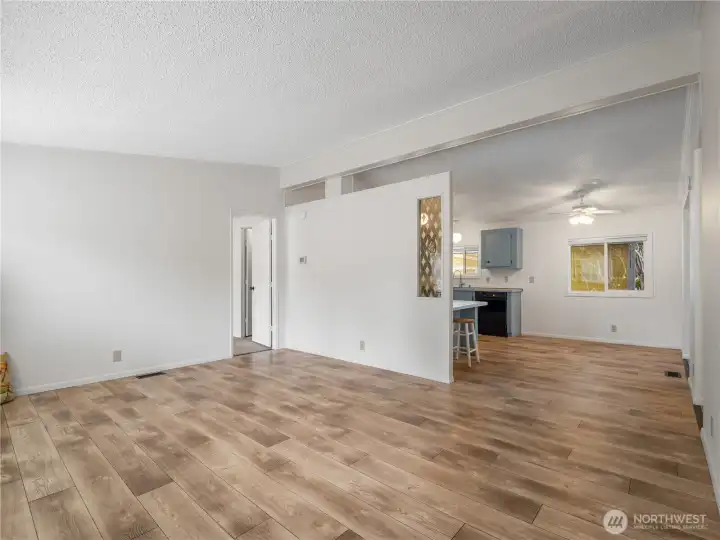 The open concept is allowing for you and your guests to move around freely when entertaining. The open concept is allowing for you and your guests to move around freely when entertaining.