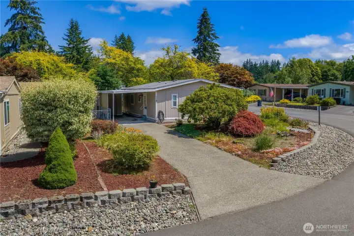 Located close to the club house and a corner lot close to the entrance of the park makes this home very desirable. Located close to the club house and a corner lot close to the entrance of the park makes this home very desirable.