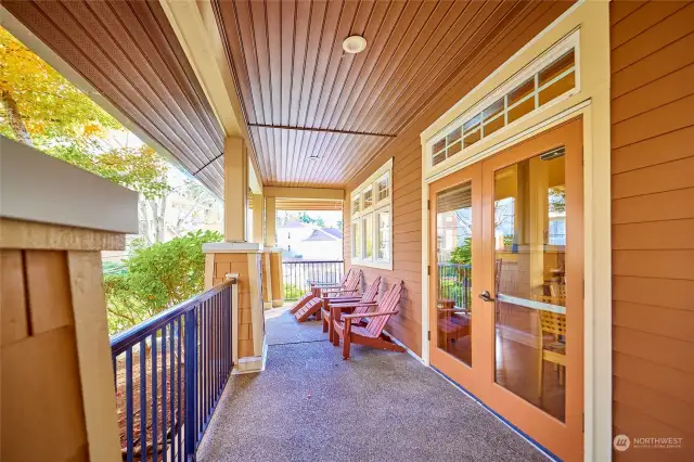 Delightful design with outside front deck