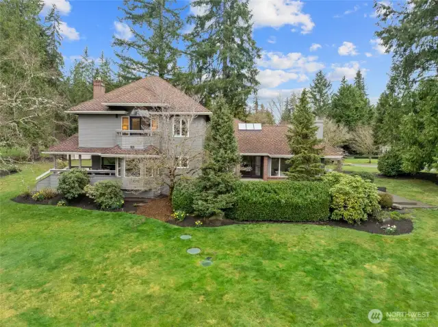 Experience unparalleled lifestyle in Brookside Country Club.