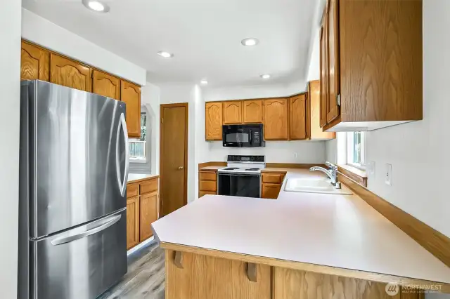 Kitchen with lots of counter space