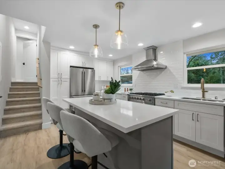 Island with eating bar