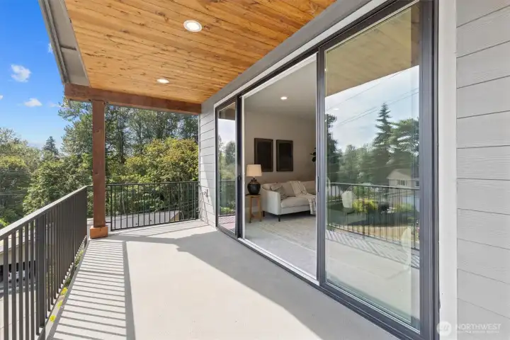 Family room balcony on upper floor