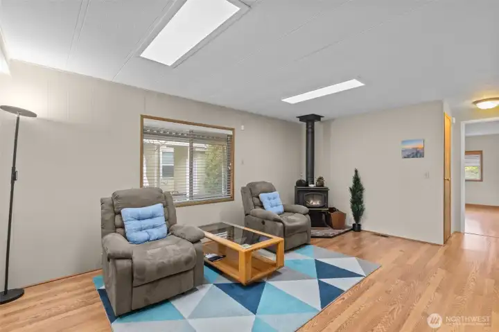 Second Livingroom or Den