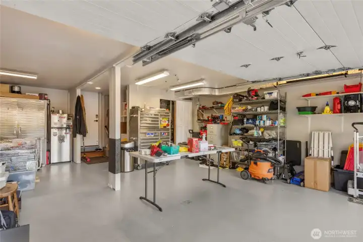 Garage insulated & drywalled - heated & cooled.