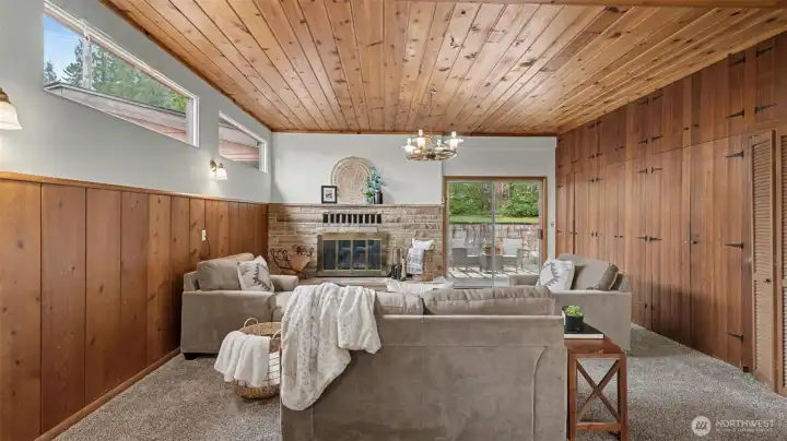 Bonus room with attached 3/4 bath, sliding glass door to the backyard and patio, plus access to the covered front patio