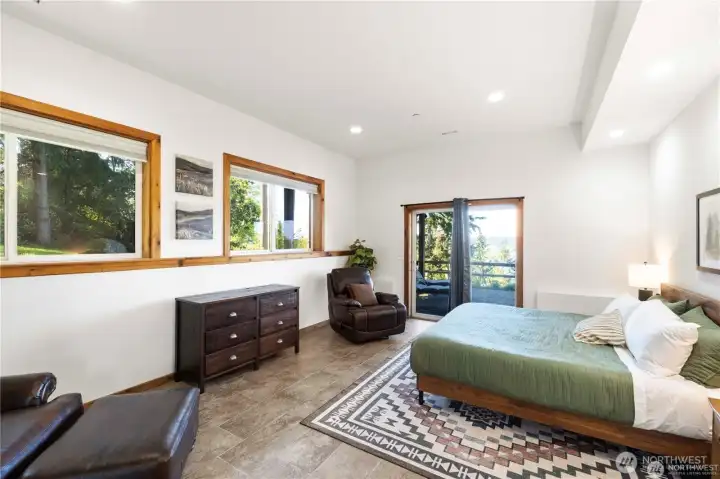 Large Bedroom