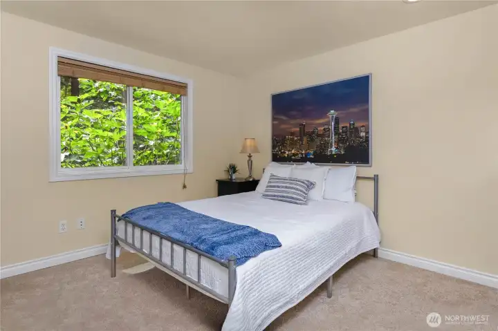 Upper bedroom #2