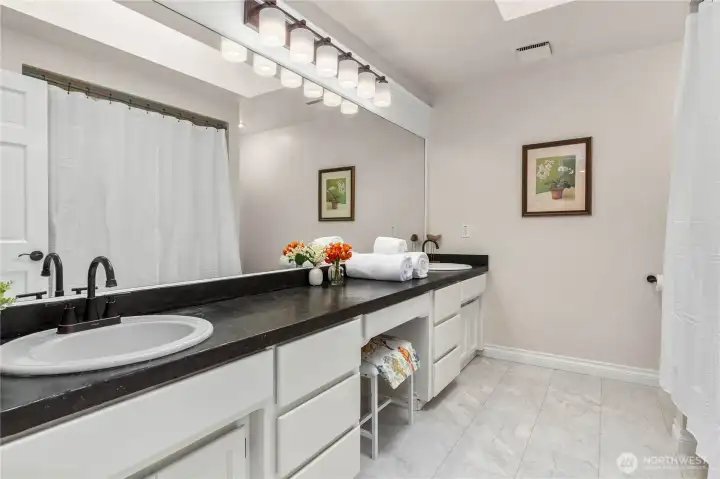 Upstairs hall bathroom
