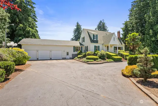 3 car attached Garage