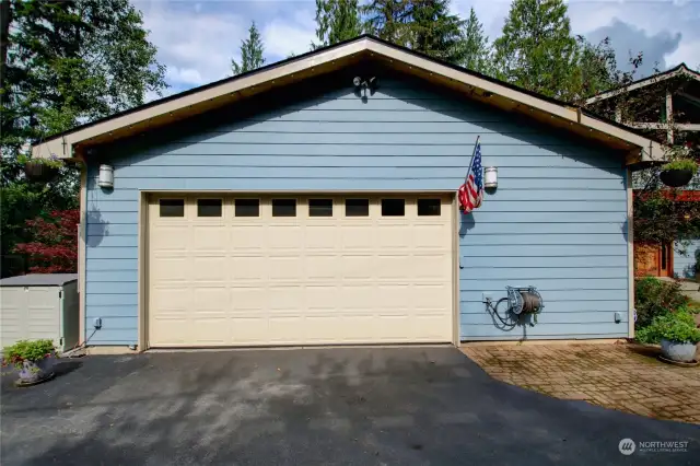 720 sqft Garage