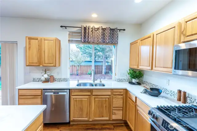 Ample cabinet space