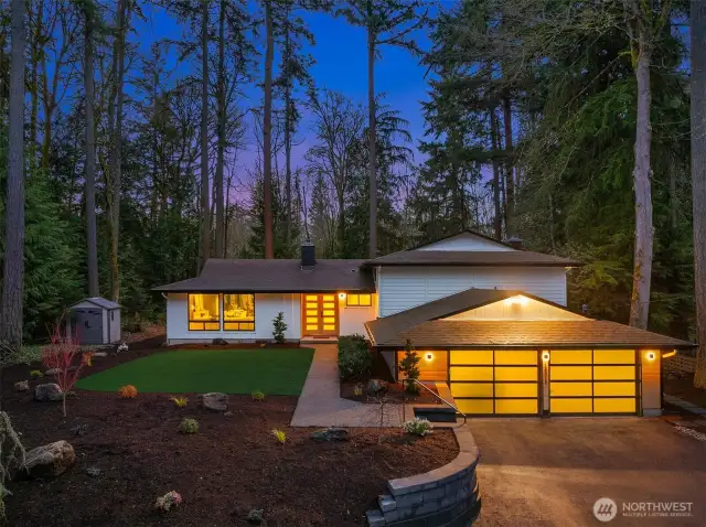 Sophisticated modern retreat in sought-after Wellington Hills Estates