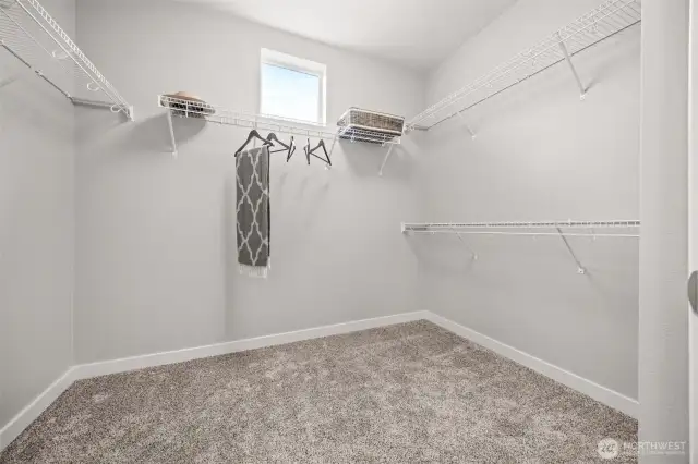 Walk-in Closet