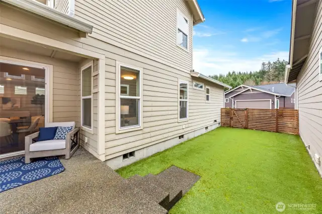 Low Maintenance & Fully Fenced