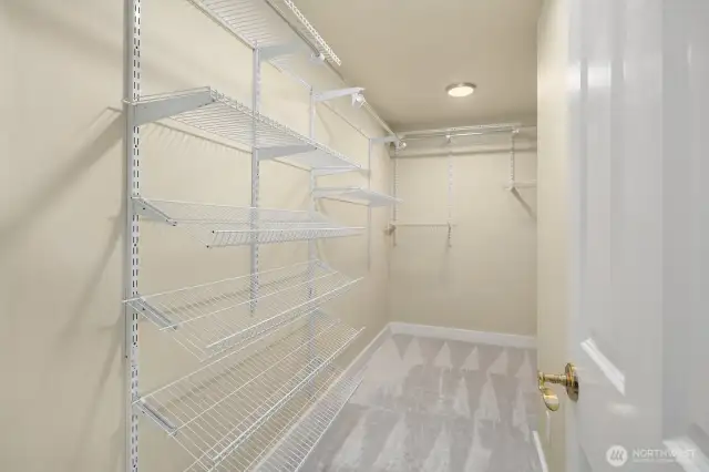 walk-in closet