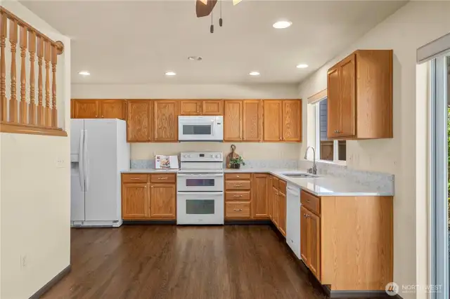 All appliances stay!
