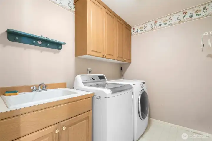 Main Level - Laundry Room