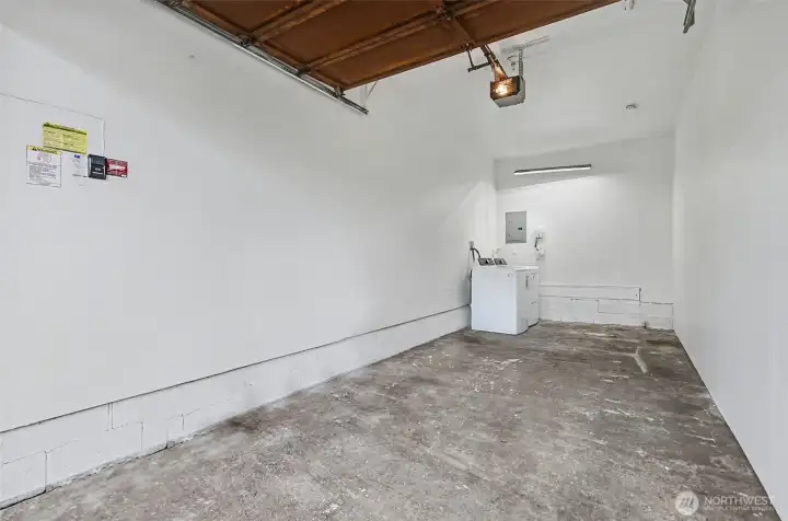 Garage - 1 car garage with brand new electric washer and dryer