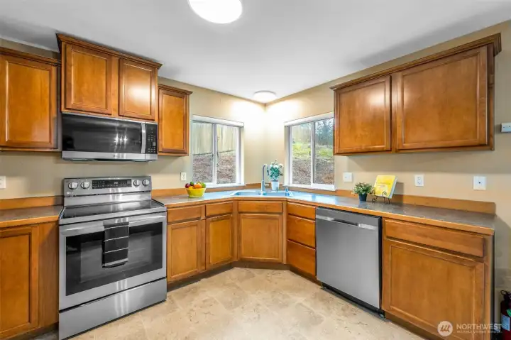 Newer appliances and updated fixtures