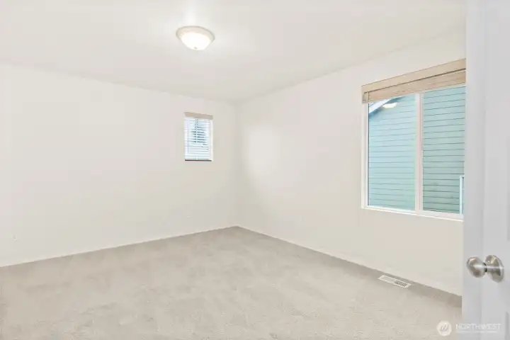 bdrm 5 / flex bonus rm (its BIG)