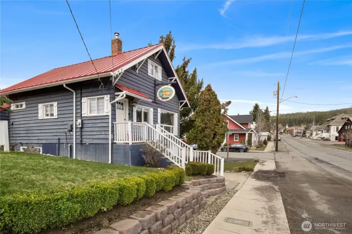 Front view of the home as enter into the town of Roslyn.