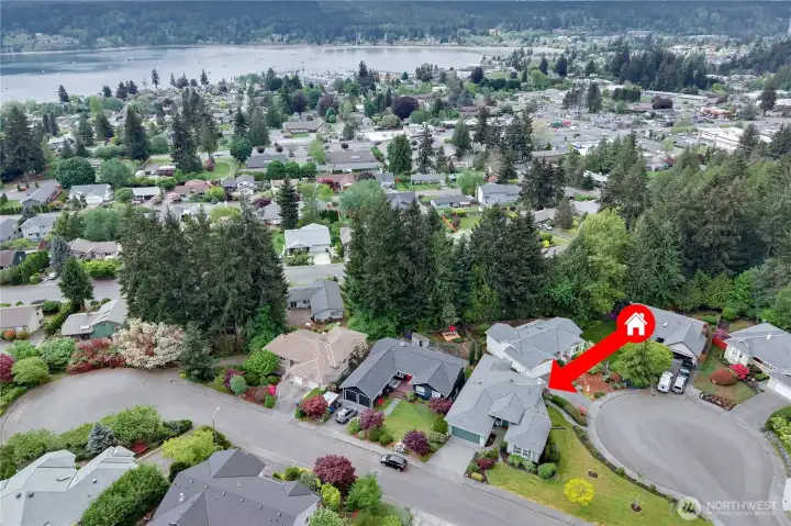 Close to downtown Poulsbo and schools, and waterfront
