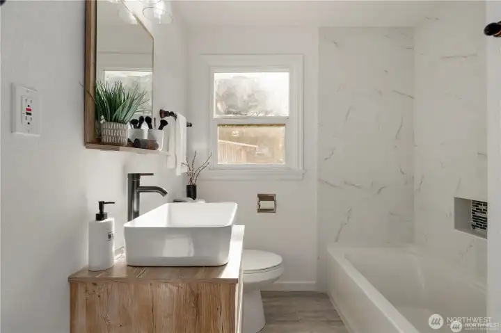 2nd bathroom