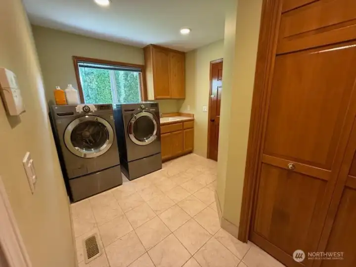 Laundry Laundry
