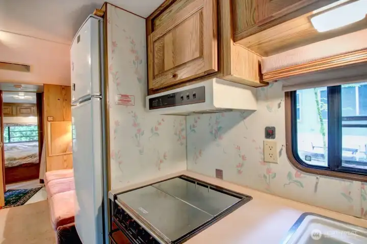 Kitchen with cupboard space Kitchen with cupboard space