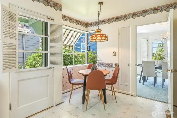 Kitchen nook with view