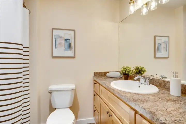 Private Full Primary Bath Private Full Primary Bath