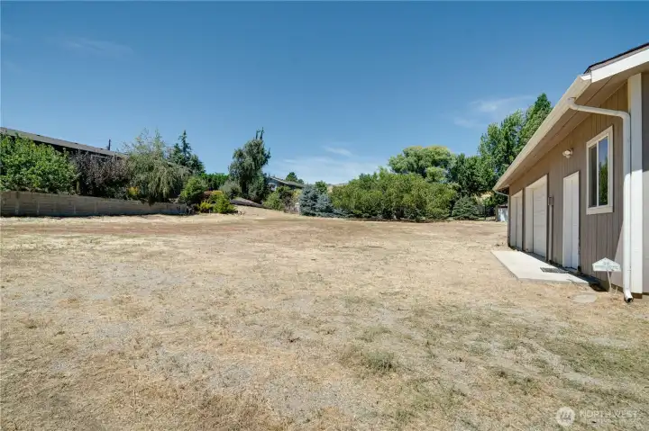 Flat Acreage! Flat Acreage!