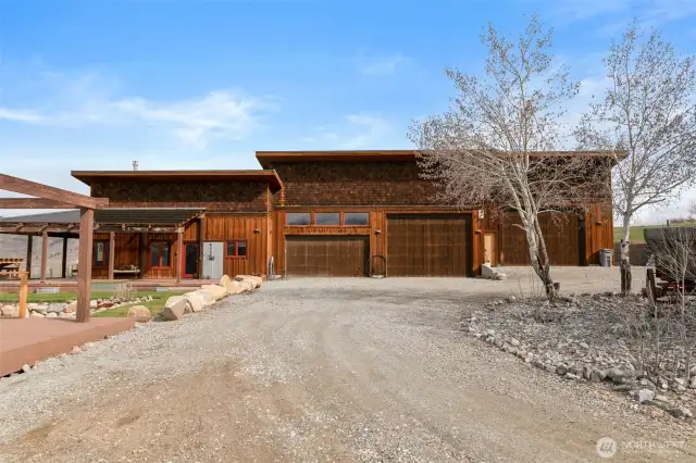 Welcome to 74 Sawtooth View Rd