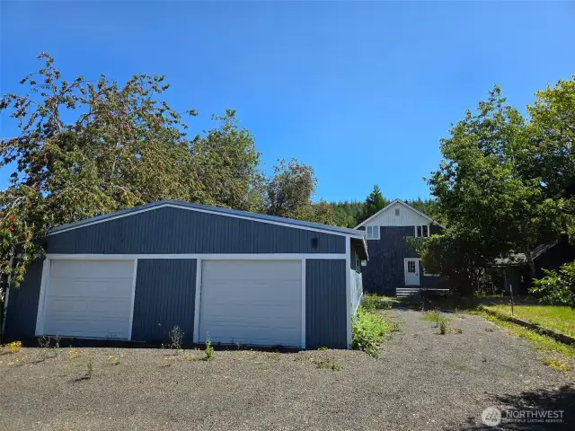 Ample parking via alley access to 4 car garage.