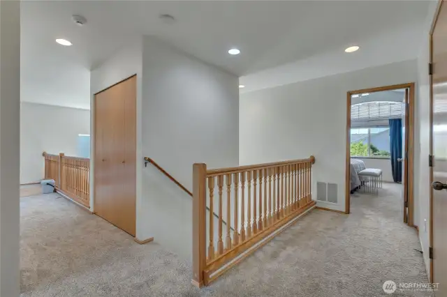 2nd floor entry