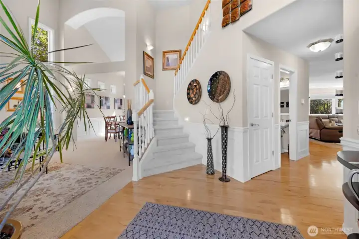 Excellent open floorplan