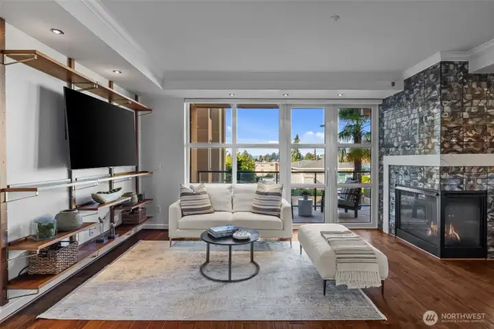 A versatile space with so many possibilities—make it yours!