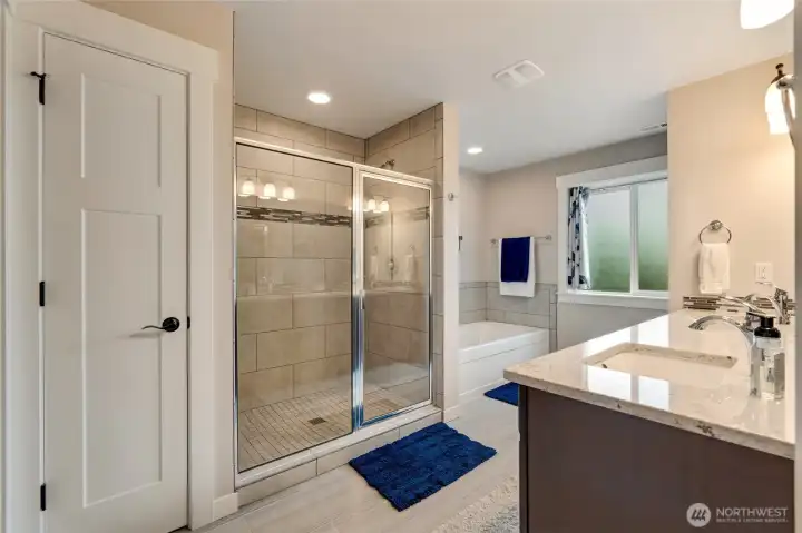 With attached luxurious 5-piece bath....