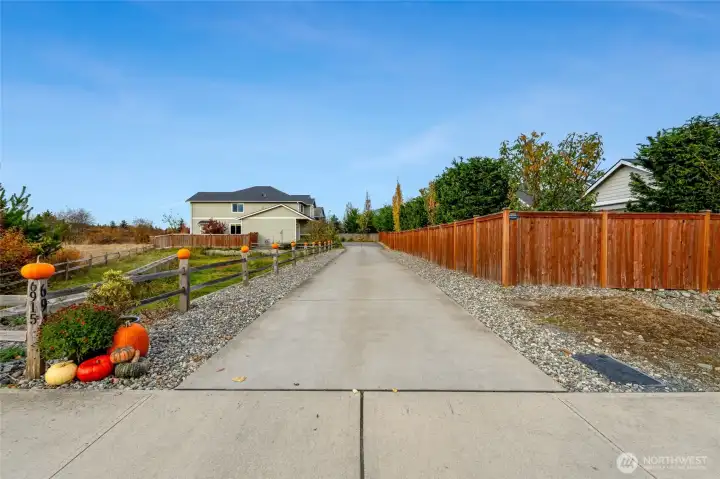 PRIVATE driveway!